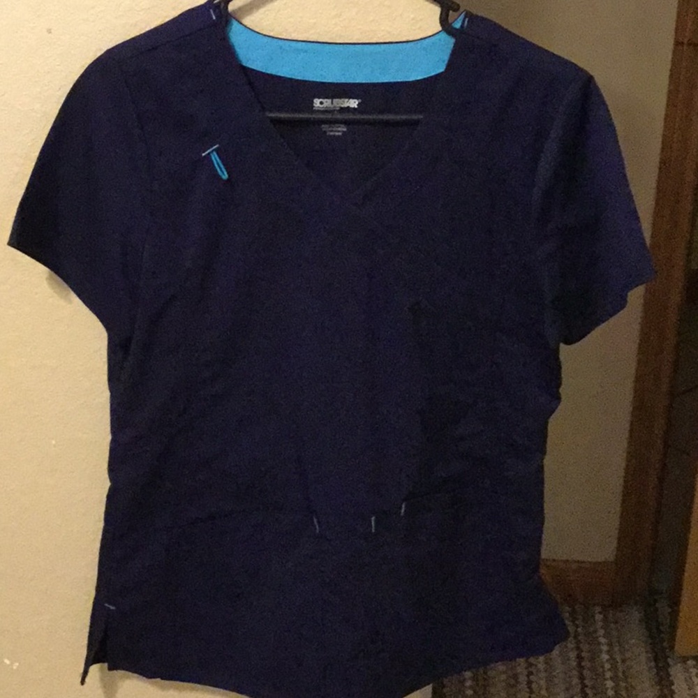 Scrubstar top
